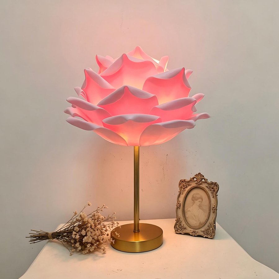 Desktop Table Lamp with Simulated Large Rose‑Petal Shape, Romantic Small Table Lamp for Bridal Chamber and Homestay Decoration