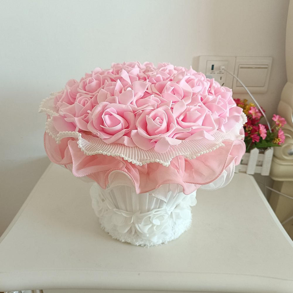 Desk‑shaped table lamp with simulated rose bouquet, pink rose bouquet‑style table lamp, small decorative table lamp with pearl tulle lace for gentle and romantic bedroom gifting