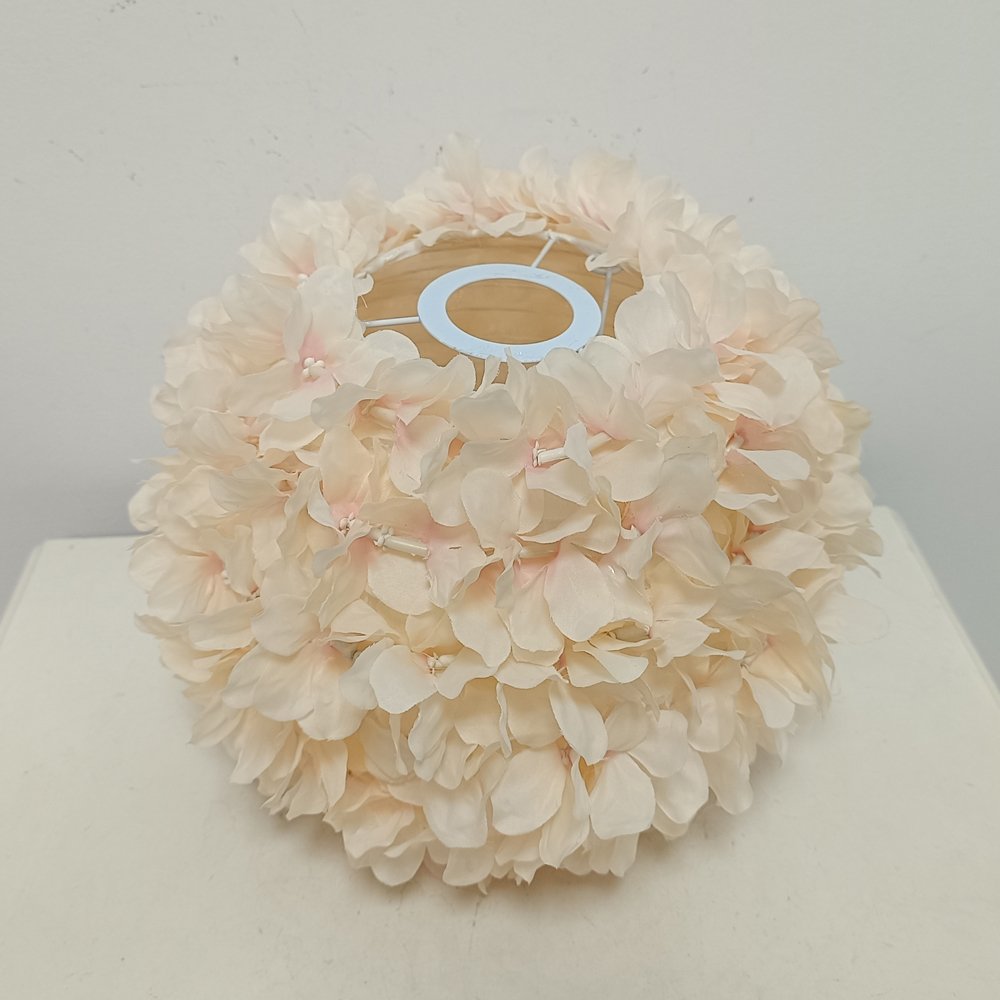 Light‑pink hydrangea spherical lampshade, artificial floral ball lampshade, flower‑shade accessories for wedding & bedroom table lamps and pendant lights