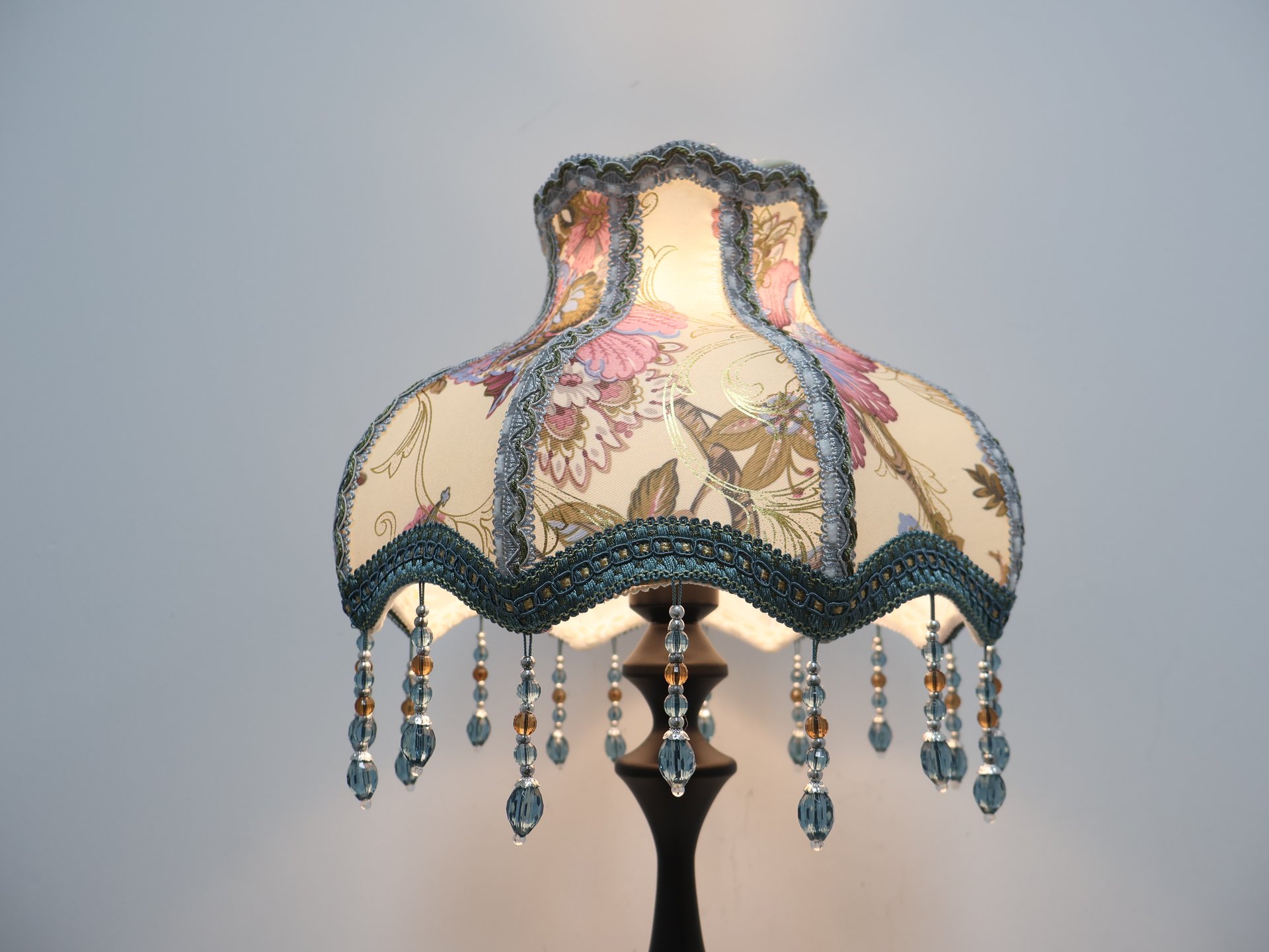 Vintage French Floral Lampshade, Victorian Jacquard Fabric Table Lamp Shade Replacement with Beaded Tassels, Antique Room Decor (Lampshade Only)