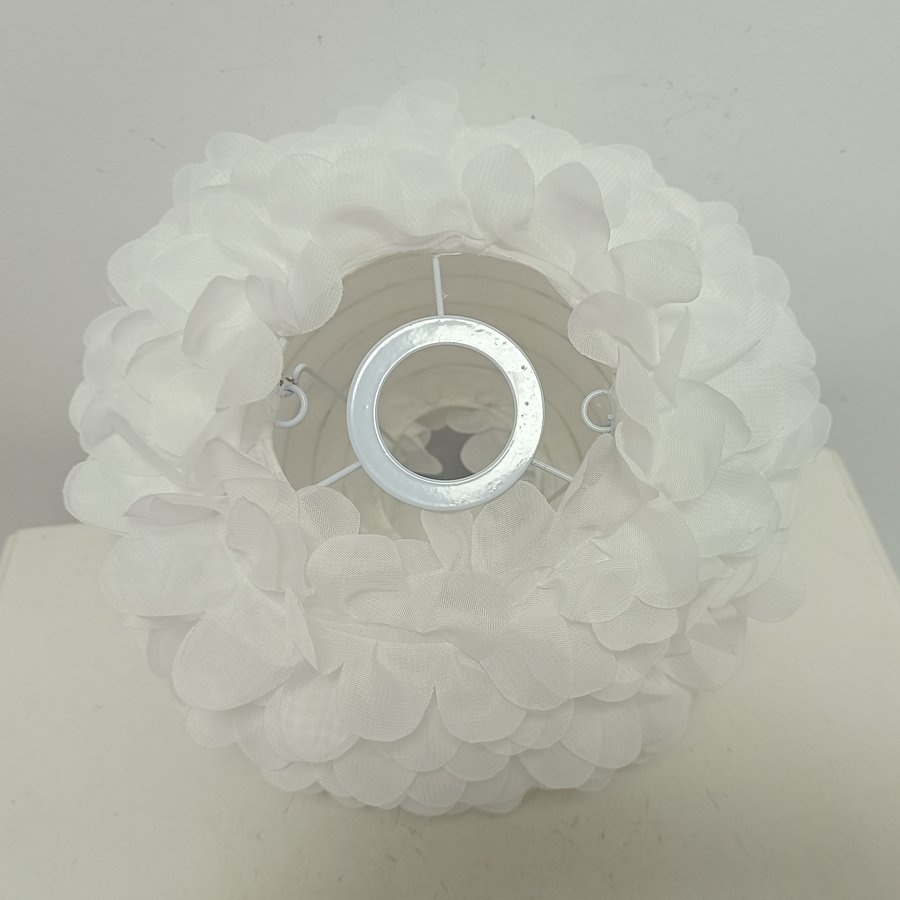 White Fabric Petal Sphere Lampshade, Romantic Flower Shaped Lamp Shade for Pendant Light Table Lamp Home Decor
