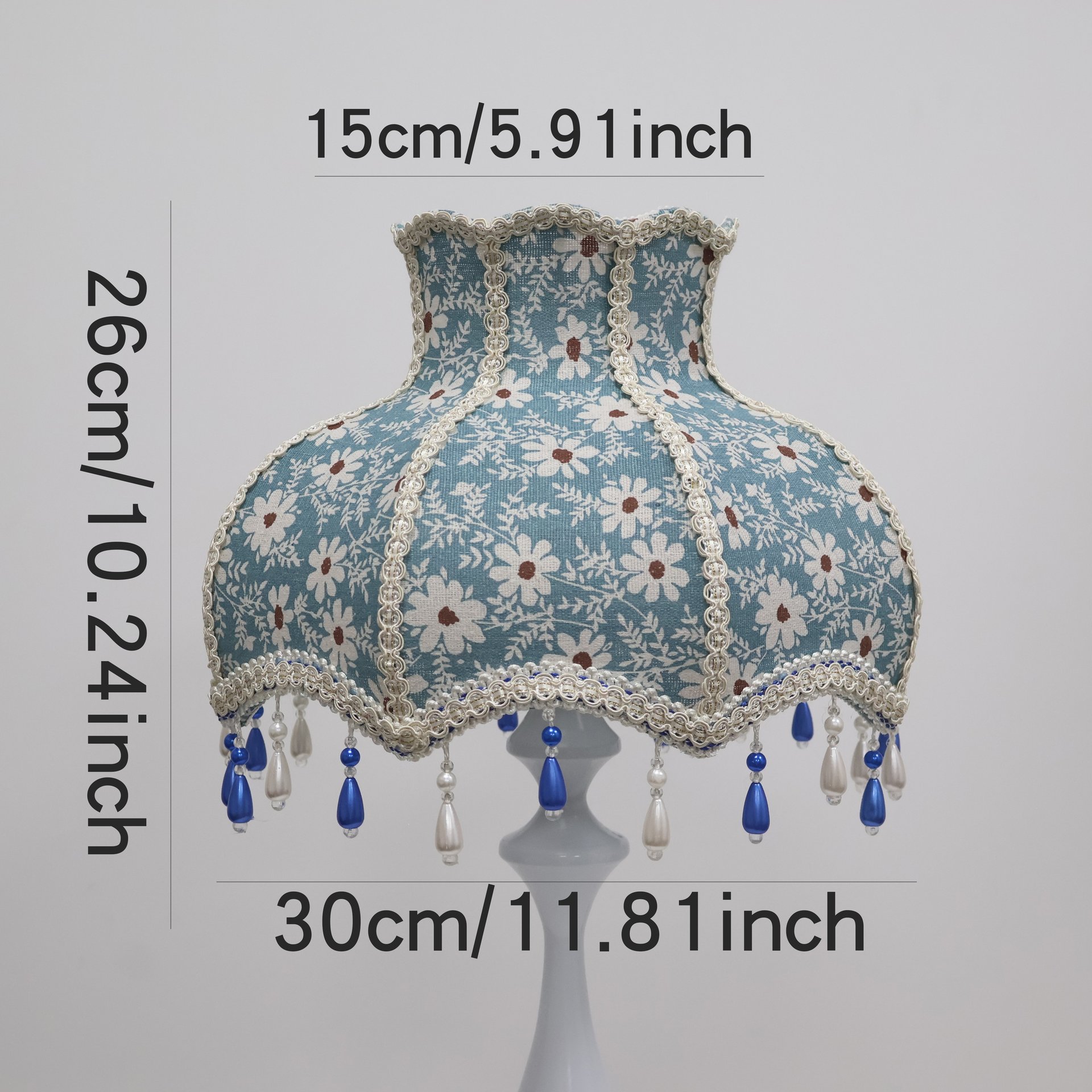 Vintage Blue Daisy Floral Fabric Table Lamp, Wavy Lace Trim Beaded Tassel Lampshade, White Metal Base Cottagecore Bedside Lamp for Bedroom Home Decor