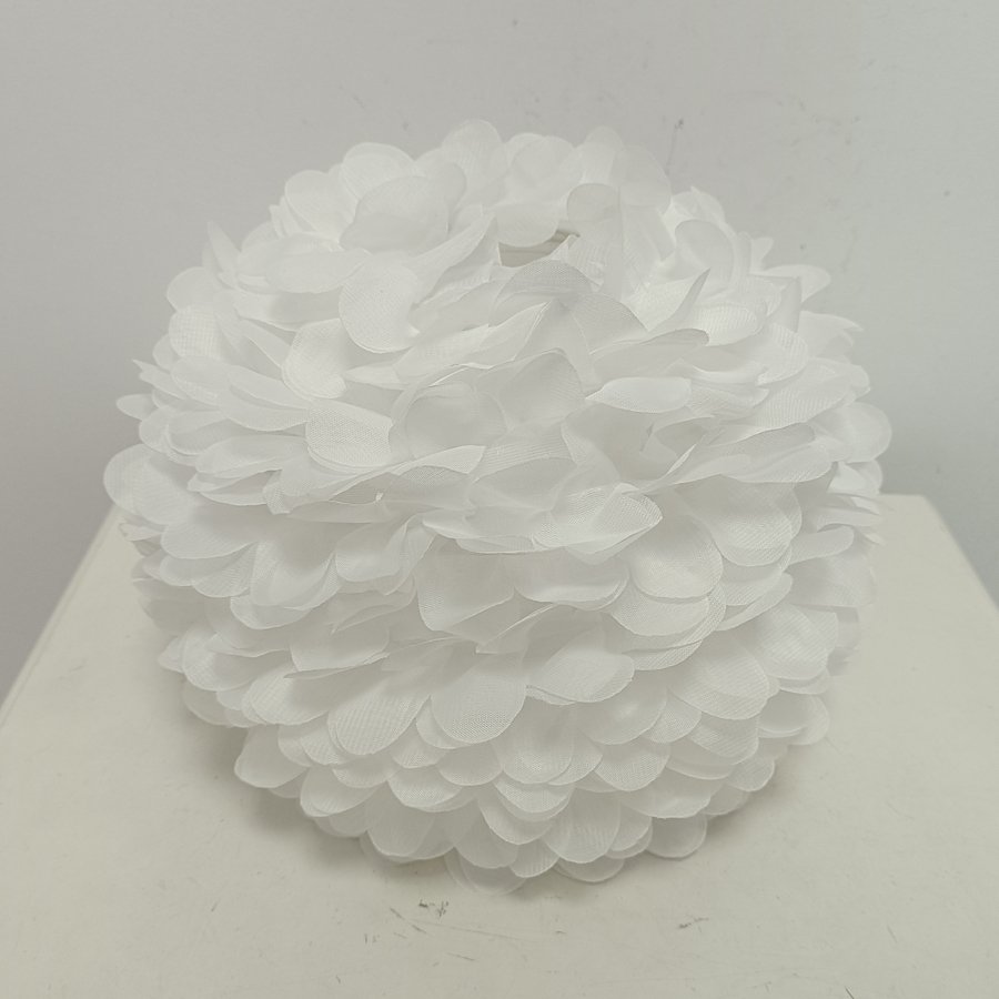 White Fabric Petal Sphere Lampshade, Romantic Flower Shaped Lamp Shade for Pendant Light Table Lamp Home Decor