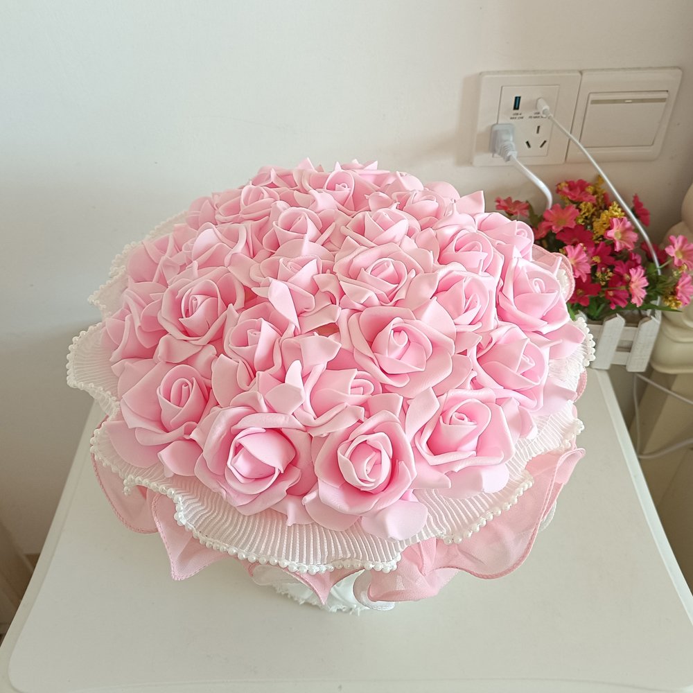 Desk‑shaped table lamp with simulated rose bouquet, pink rose bouquet‑style table lamp, small decorative table lamp with pearl tulle lace for gentle and romantic bedroom gifting
