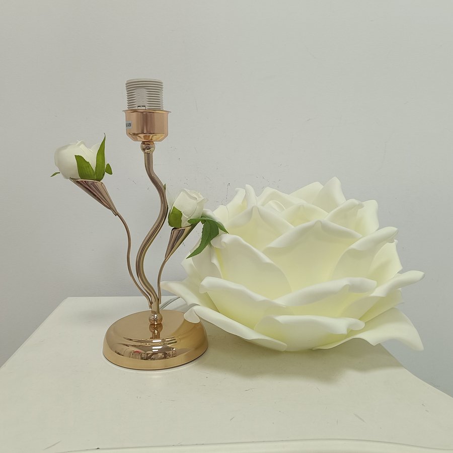 Large‑sized white rose flower table lamp, romantic floral decorative lamp, bedroom ambient bedside lamp