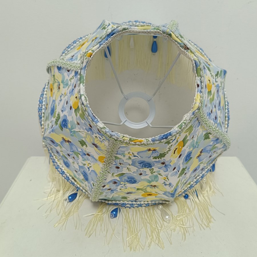 Flower‑Princess Pearl Tassel Lampshade, Girlish‑Style Wedding Room Fabric Table Lamp Shade, Decorative Replacement Shell for Atmosphere‑Creating Bedroom Table Lamp
