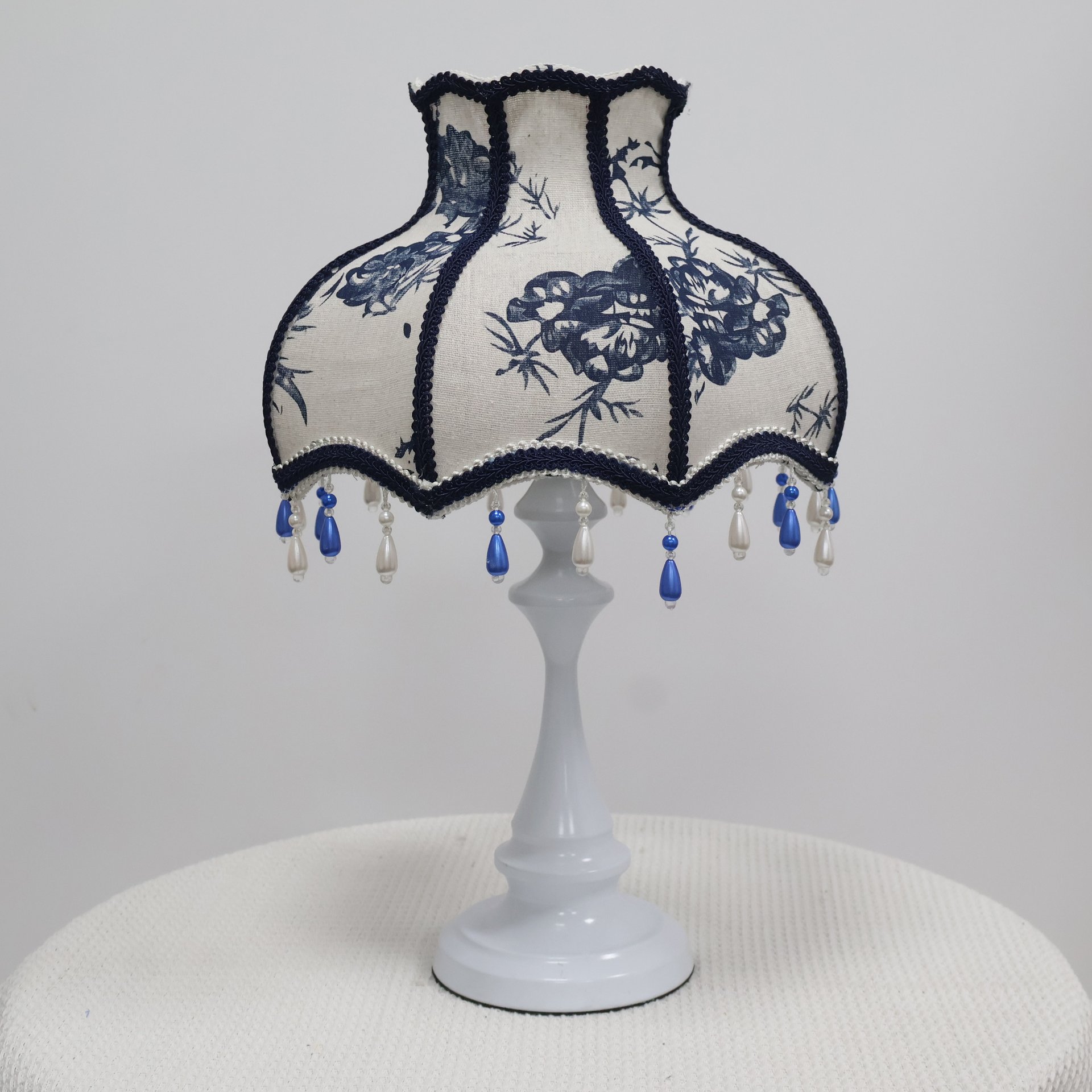 Vintage Chrysanthemum Pattern Silk-Cotton Fabric Blue and White Pearl Pendant Light Shade