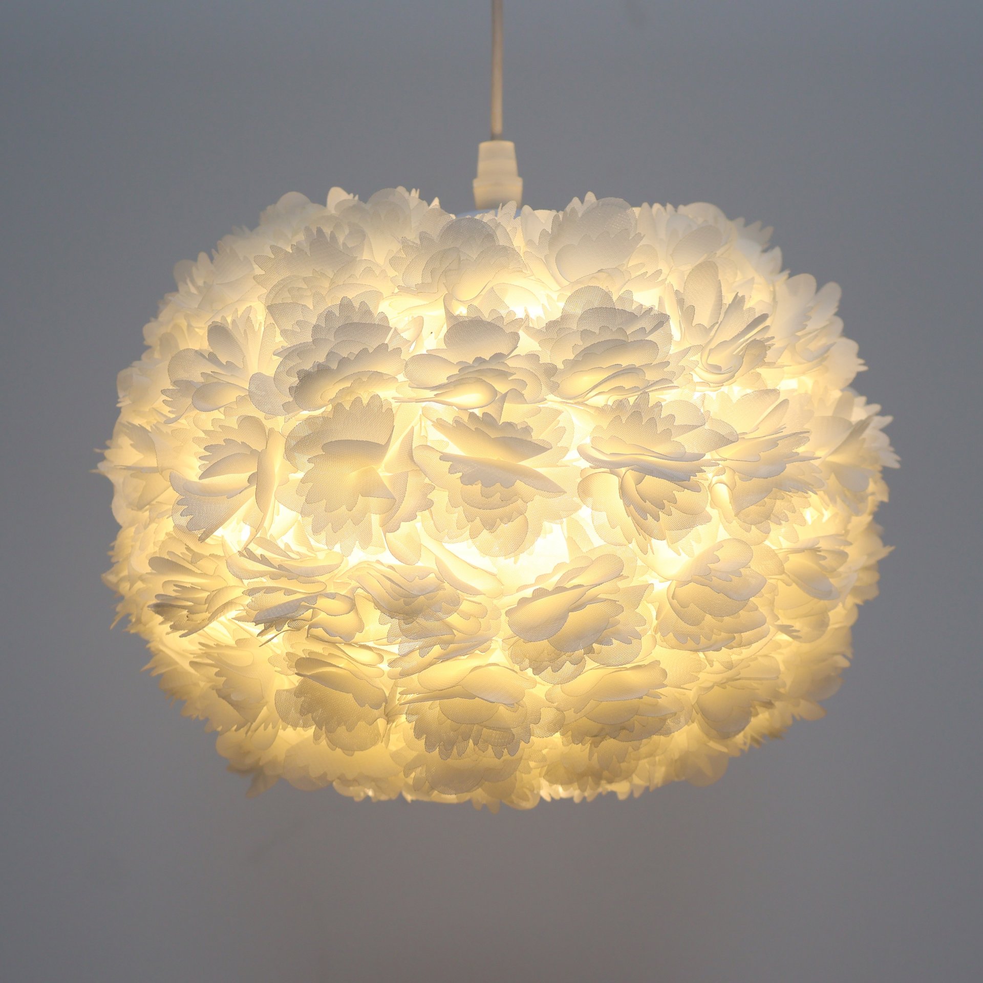 White 3D Flower Round Fabric Lampshade, Floral Petal Pendant Lamp Shade, Replacement Lamp Cover for Pendant Light Ceiling Lamp, Decorative Lampshade for Home Bedroom