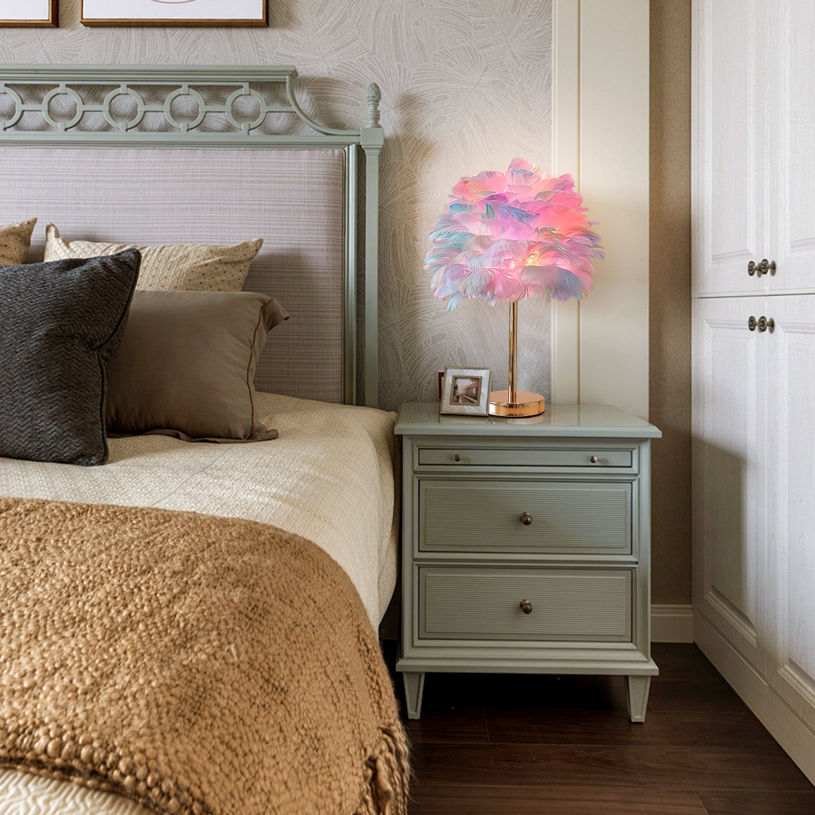 Fluffy Feather Table Lamp, Aesthetic Bedside Night Light with Gold Base & Plume Shade, Coquette Room Decor